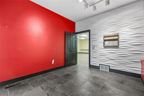 1847 E Avenue NE Cedar Rapids IA 52402