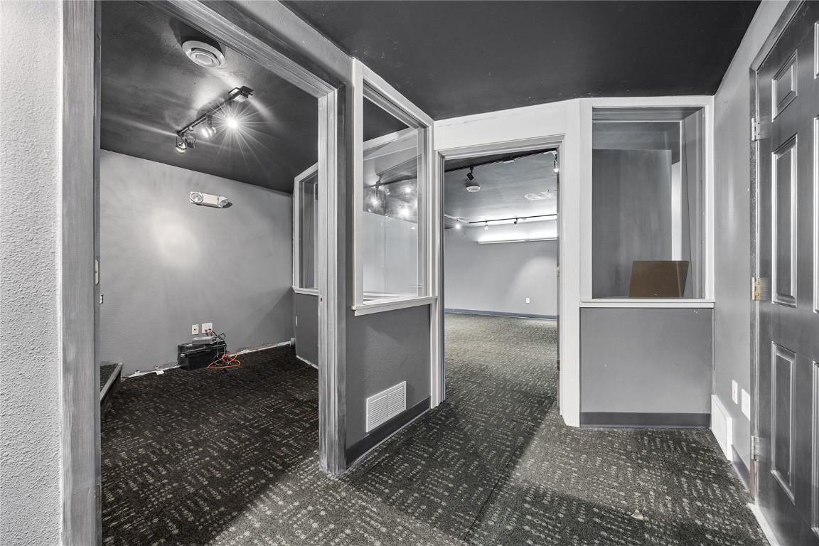 1847 E Avenue NE Cedar Rapids IA 52402