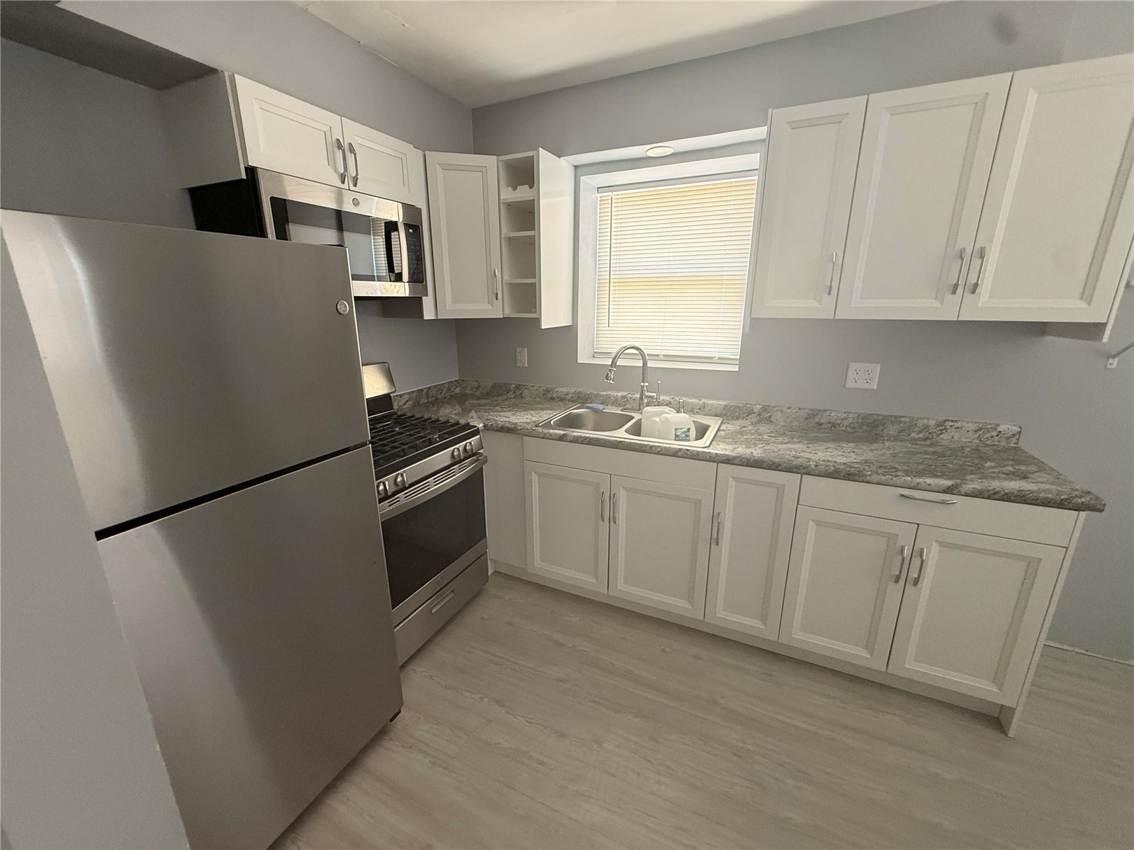1056 5th Avenue SE Cedar Rapids IA 52403