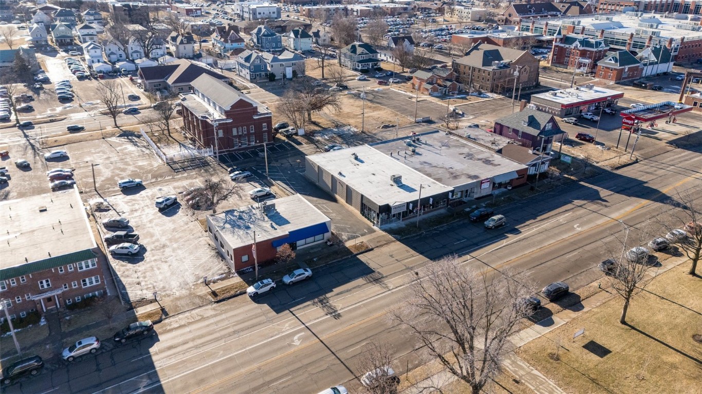 1229-1245 1st Avenue SE Cedar Rapids IA 52403