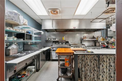 122 2nd Street SE Swisher IA 52338
