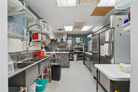 122 2nd Street SE Swisher IA 52338
