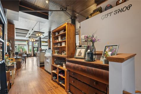 122 2nd Street SE Swisher IA 52338