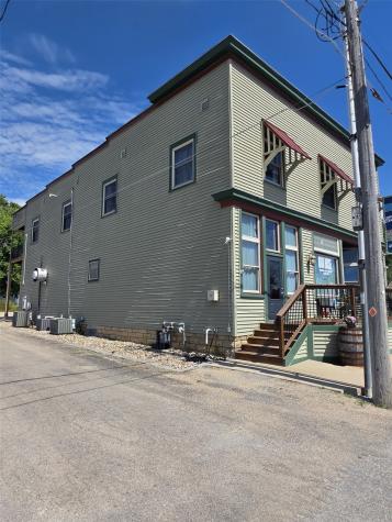 122 2nd Street SE Swisher IA 52338