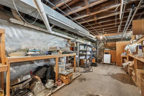 122 2nd Street SE Swisher IA 52338