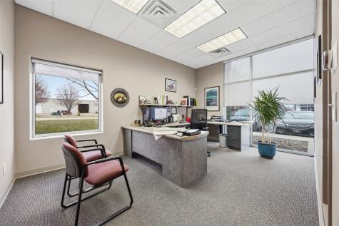 6430 4th Street SW Cedar Rapids IA 52404