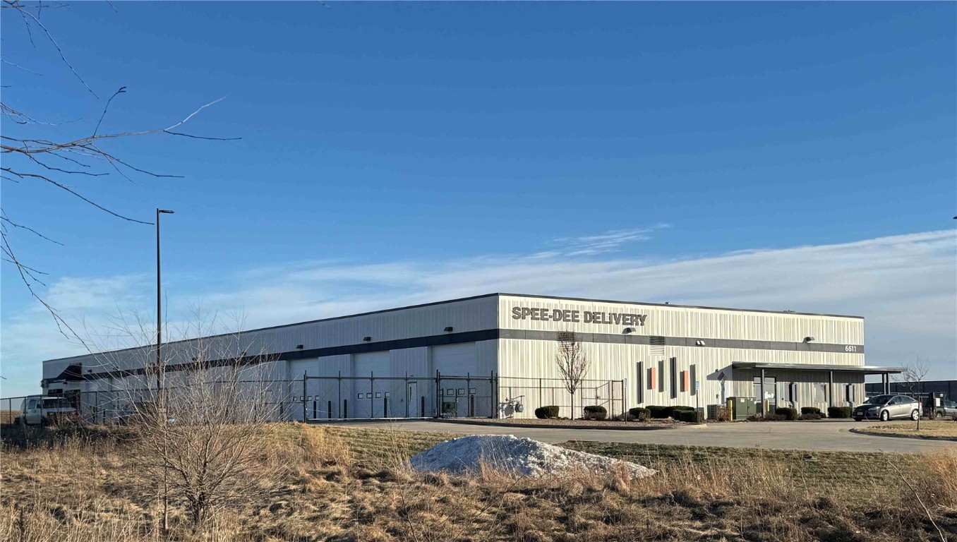 6611 Partners Avenue Marion IA 52302