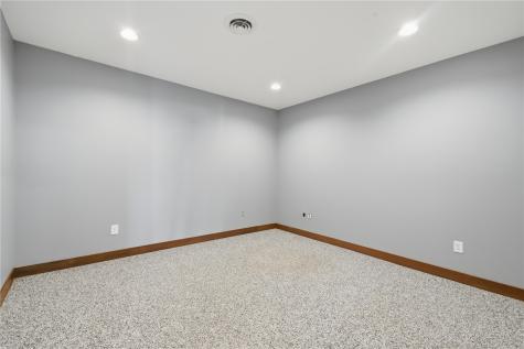 4301 6th Street SW Cedar Rapids IA 52404