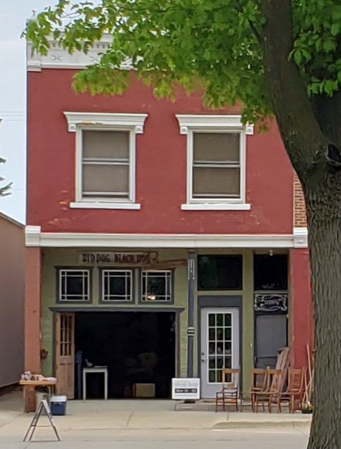 1128 Marengo Avenue Marengo IA 52301