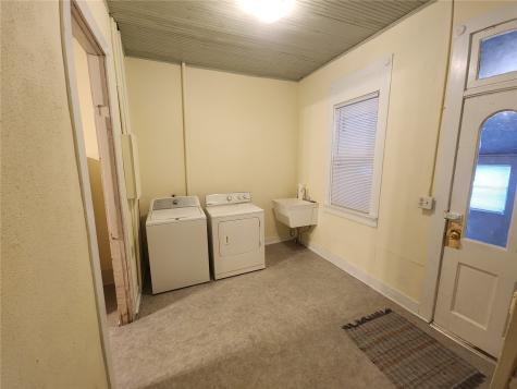 1128 Marengo Avenue Marengo IA 52301