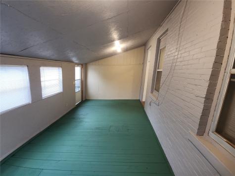 1128 Marengo Avenue Marengo IA 52301