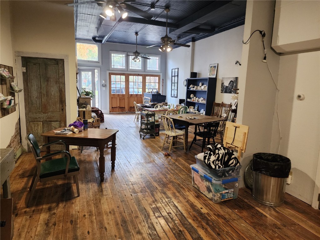 1128 Marengo Avenue Marengo IA 52301