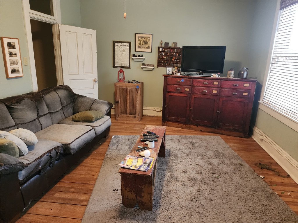 1128 Marengo Avenue Marengo IA 52301