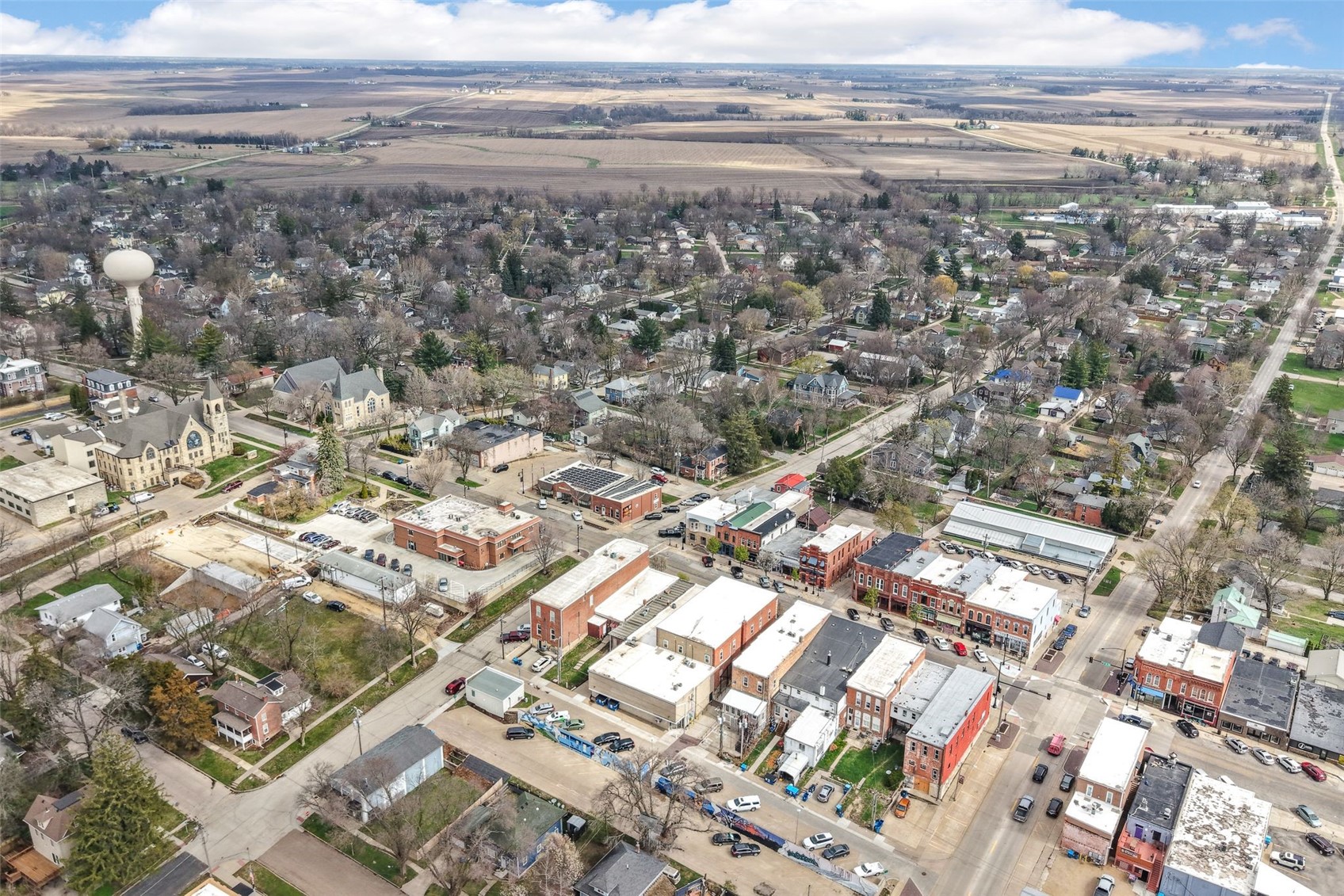 122 First Street SW Mt Vernon IA 52314