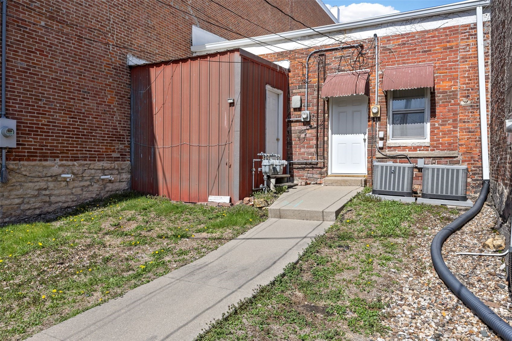 122 First Street SW Mt Vernon IA 52314