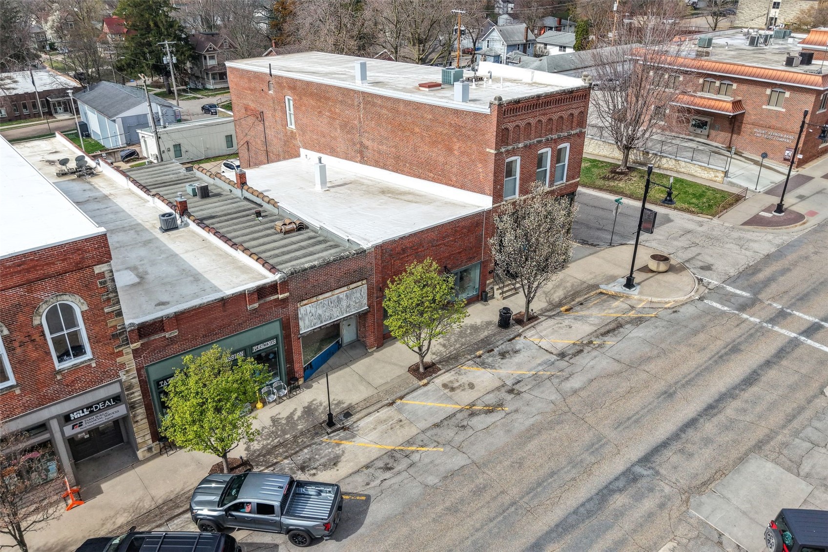 122 First Street SW Mt Vernon IA 52314