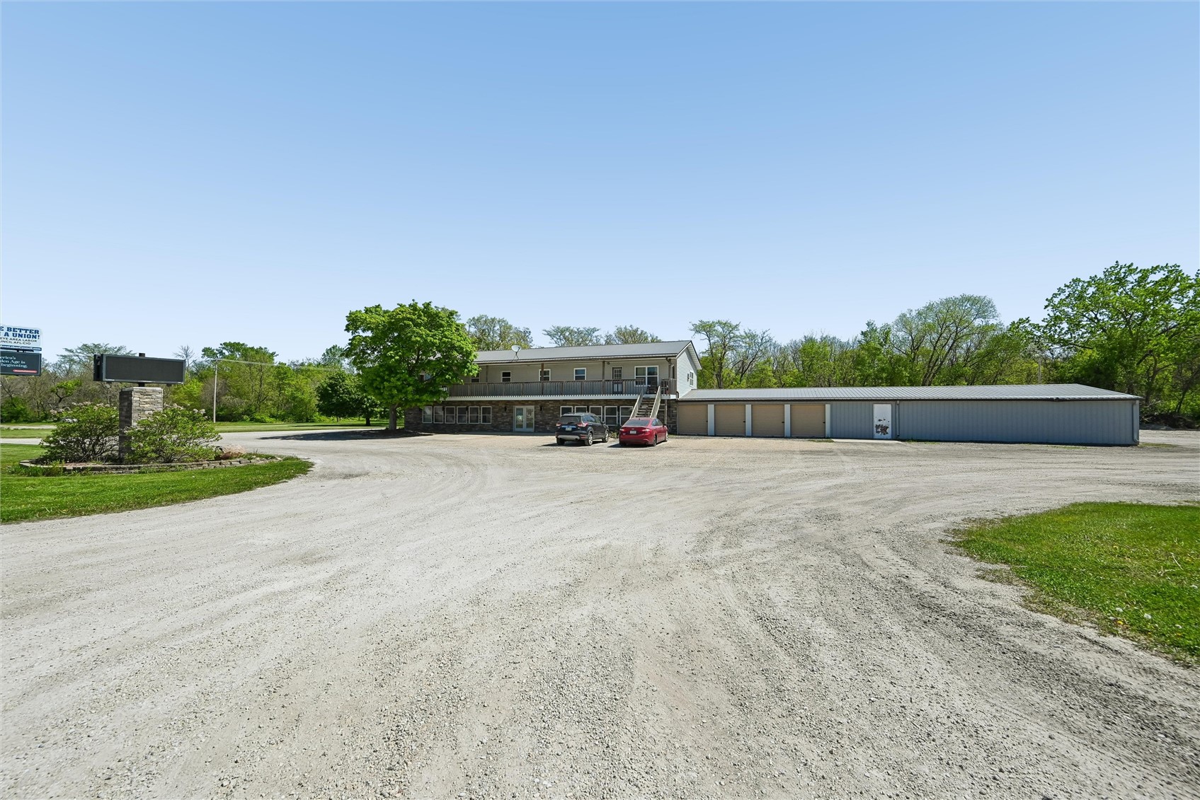 520 Franklin Street Center Point IA 52213