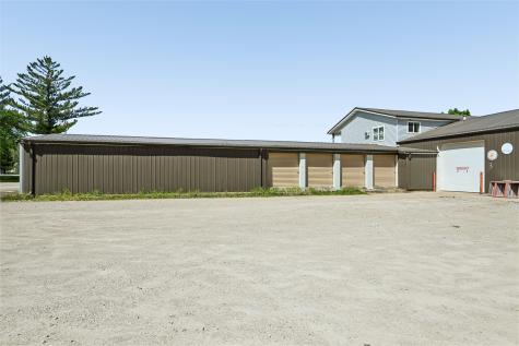 520 Franklin Street Center Point IA 52213