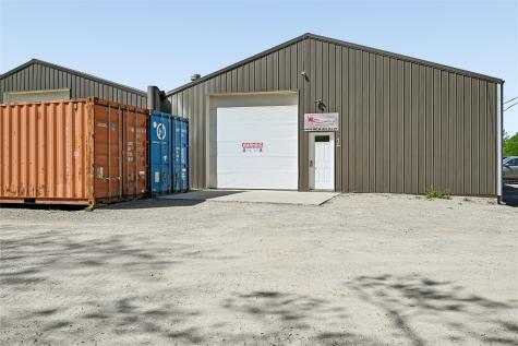 520 Franklin Street Center Point IA 52213