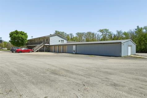520 Franklin Street Center Point IA 52213