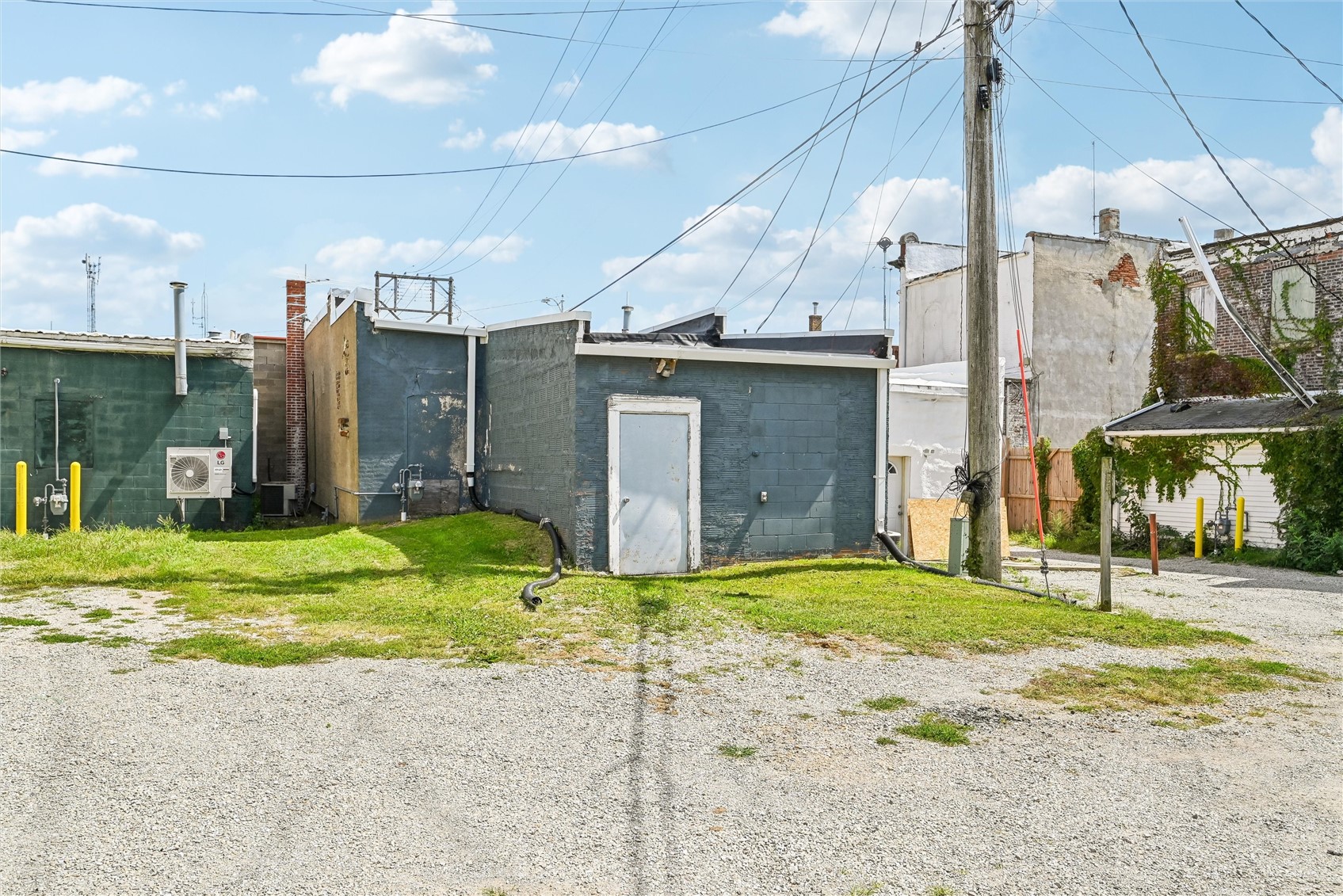 1208 8th Avenue Belle Plaine IA 52208