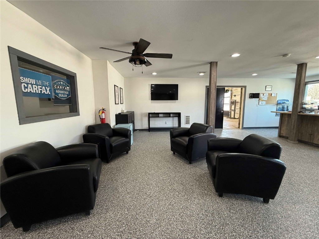 209 Franklin Street Center Point IA 52213