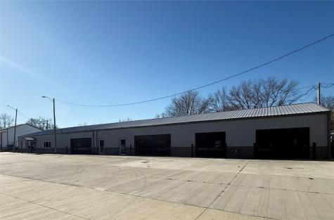 209 Franklin Street Center Point IA 52213