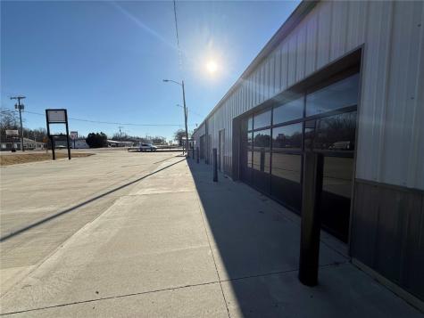 209 Franklin Street Center Point IA 52213