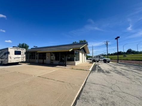 1945 42nd Street NE Cedar Rapids IA 52402