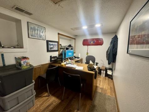 1945 42nd Street NE Cedar Rapids IA 52402