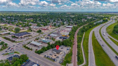1945 42nd Street NE Cedar Rapids IA 52402