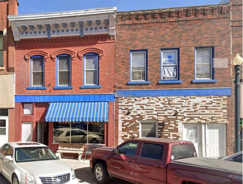 117 S Main Street Elkader IA 52043