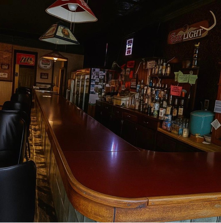 117 S Main Street Elkader IA 52043