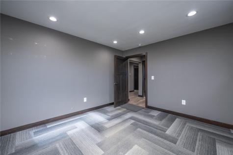 2601 120th Street NW Swisher IA 52338