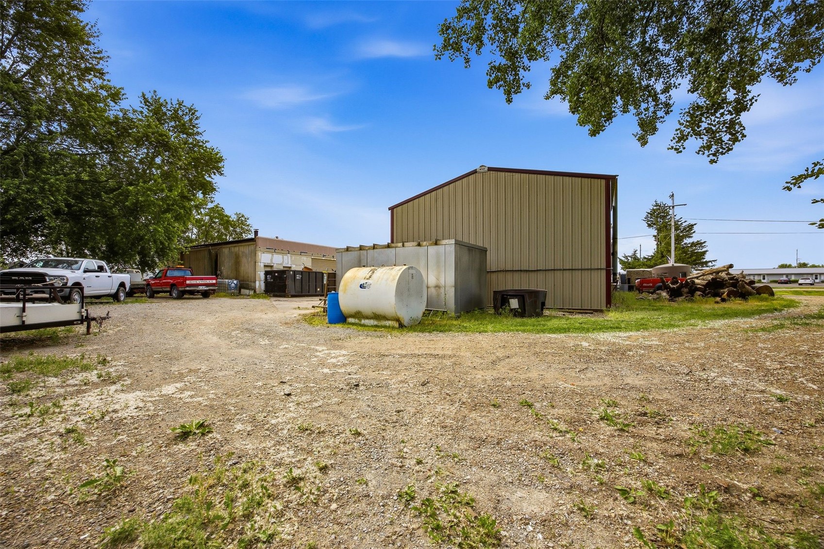318 E Business 30 Lisbon IA 52253