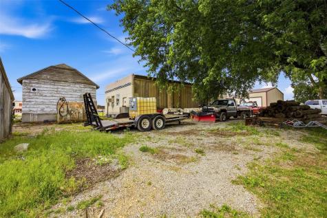 318 E Business 30 Lisbon IA 52253