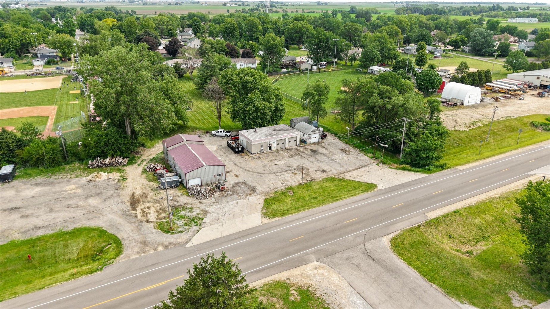 318 E Business 30 Lisbon IA 52253