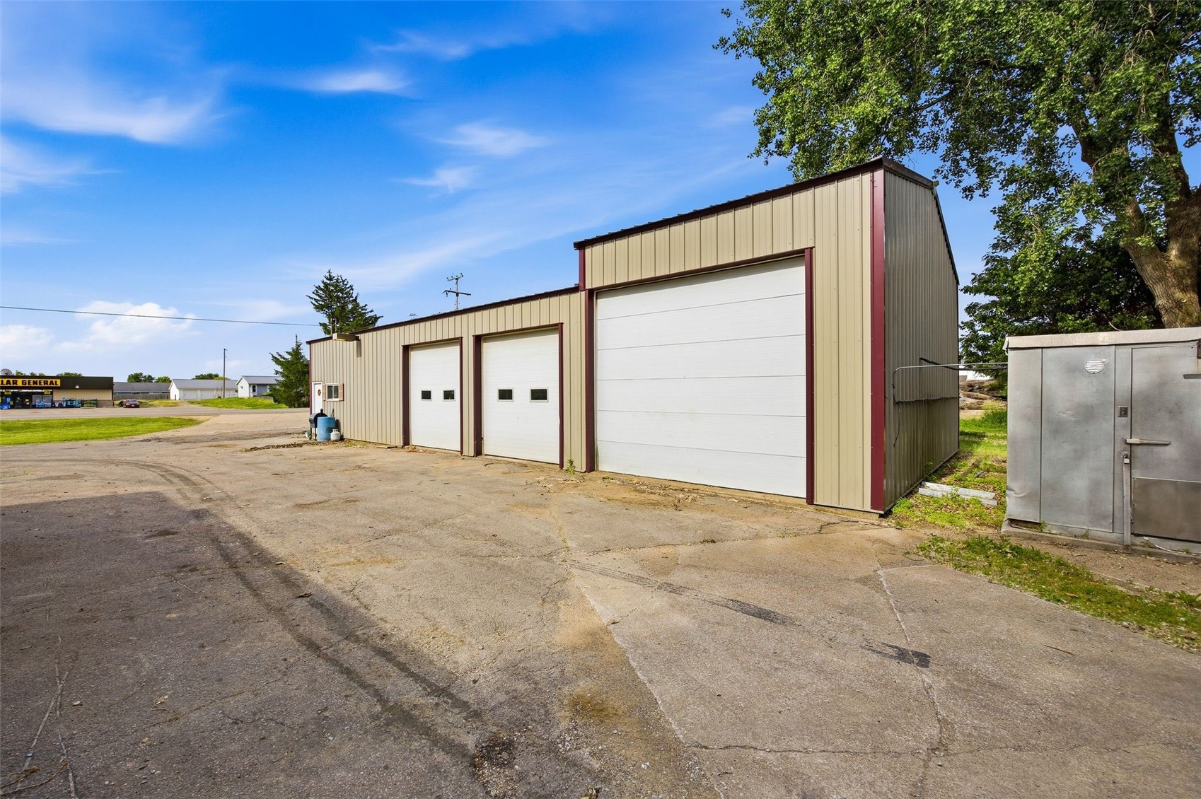 318 E Business 30 Lisbon IA 52253