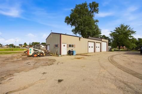318 E Business 30 Lisbon IA 52253