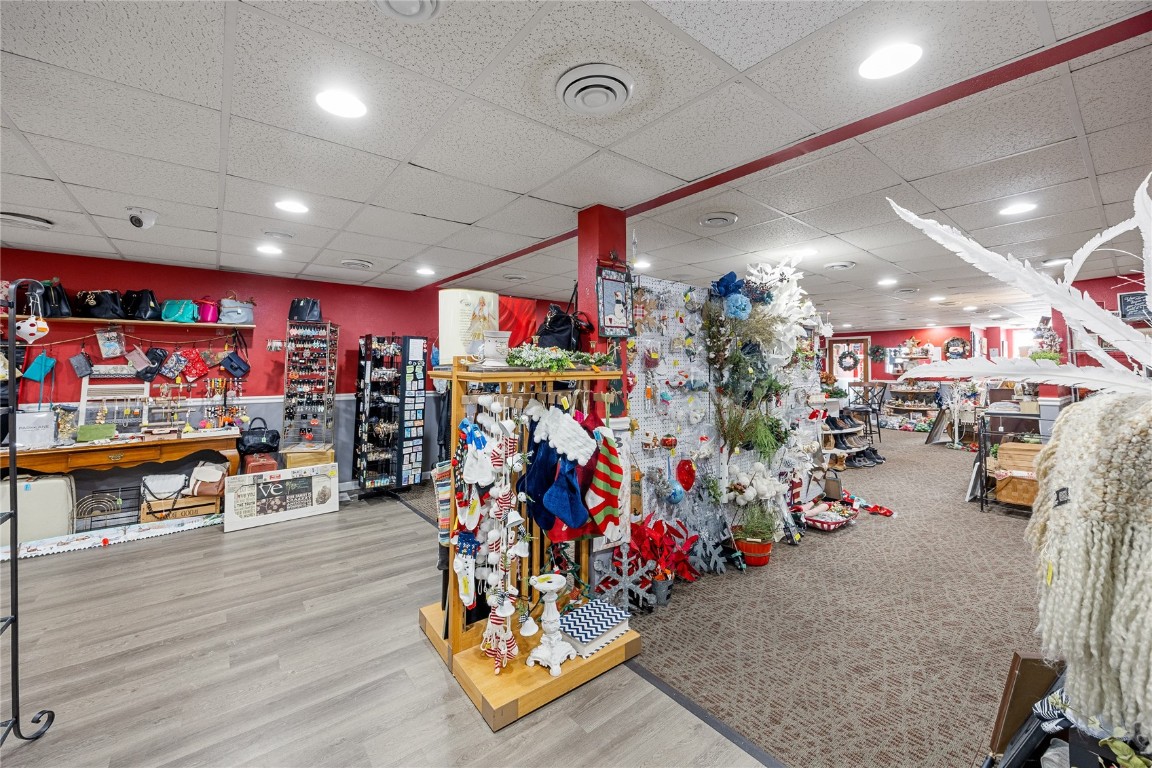 118 N Franklin Street Manchester IA 52057