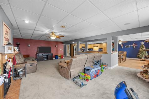 118 N Franklin Street Manchester IA 52057