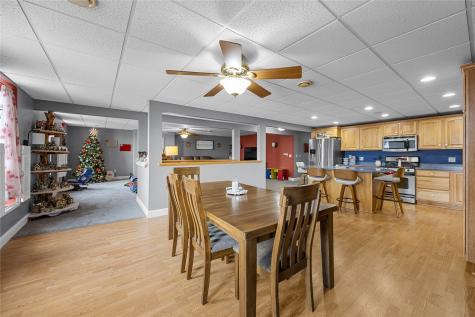 118 N Franklin Street Manchester IA 52057