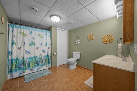 118 N Franklin Street Manchester IA 52057