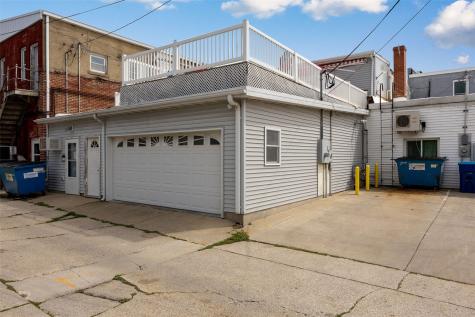 118 N Franklin Street Manchester IA 52057