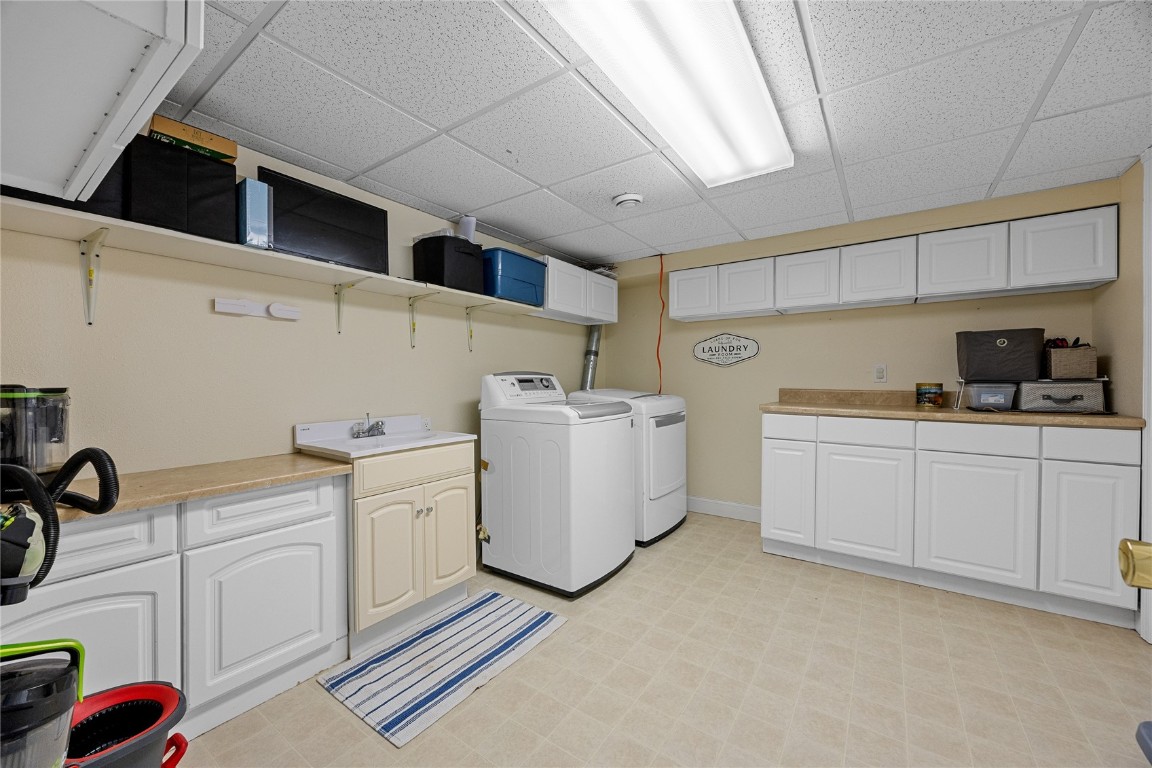 118 N Franklin Street Manchester IA 52057