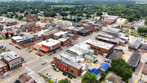 118 N Franklin Street Manchester IA 52057