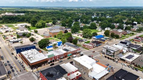 118 N Franklin Street Manchester IA 52057