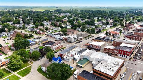 118 N Franklin Street Manchester IA 52057