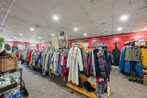118 N Franklin Street Manchester IA 52057