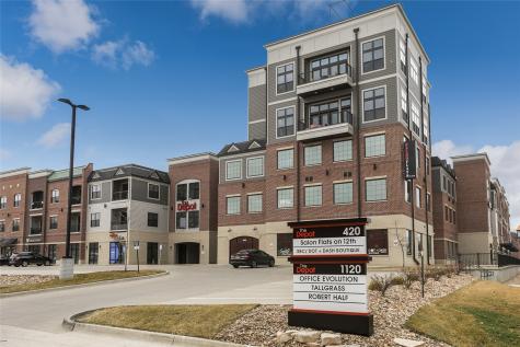 420 12th Avenue SE Cedar Rapids IA 52401